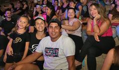 Foto de la galería: Abel Pintos se reencontró con el afecto del público misionero en el show colmado que trajo en el arranque del mes 