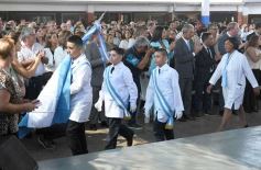 Sixto Fotografías. Sociedad. Ciclo Lectivo - Acto en la Escuela 675: la vuelta a clases fue con reencuentros y buenos deseos compartidos para el año que sigue