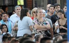 Foto de la galería: Acto en la Escuela 675: la vuelta a clases fue con reencuentros y buenos deseos compartidos para el año que sigue