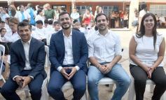 Foto de la galería: Acto en la Escuela 675: la vuelta a clases fue con reencuentros y buenos deseos compartidos para el año que sigue