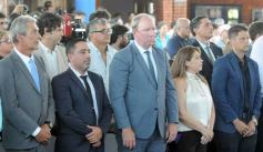 Foto de la galería: Acto en la Escuela 675: la vuelta a clases fue con reencuentros y buenos deseos compartidos para el año que sigue