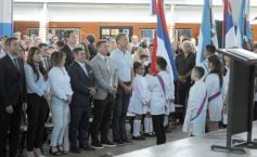 Foto de la galería: Acto en la Escuela 675: la vuelta a clases fue con reencuentros y buenos deseos compartidos para el año que sigue