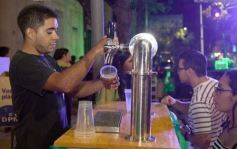 Foto de la galería: San Patricio se pasó con disfrute como en la noche cervecera de los vecinos de calle Colón de la ciudad