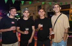 Foto de la galería: San Patricio se pasó con disfrute como en la noche cervecera de los vecinos de calle Colón de la ciudad