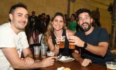 Foto de la galería: San Patricio se pasó con disfrute como en la noche cervecera de los vecinos de calle Colón de la ciudad