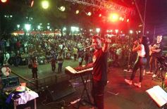 Sixto Fotografías. Sociedad. Varios - El Reventón en Posadas: entre compras, salidas y shows, todo el disfrute que se reunió en la segunda y tercera noche 