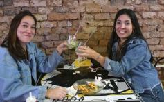 Foto de la galería: El Reventón en Posadas: entre compras, salidas y shows, todo el disfrute que se reunió en la segunda y tercera noche 