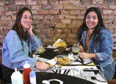 Foto de la galería: El Reventón en Posadas: entre compras, salidas y shows, todo el disfrute que se reunió en la segunda y tercera noche 