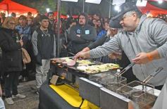 Foto de la galería: El Reventón en Posadas: entre compras, salidas y shows, todo el disfrute que se reunió en la segunda y tercera noche 
