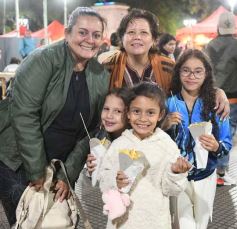 Foto de la galería: El Reventón en Posadas: entre compras, salidas y shows, todo el disfrute que se reunió en la segunda y tercera noche 