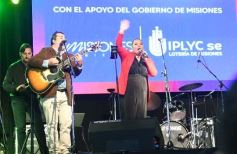 Foto de la galería: El Reventón en Posadas: entre compras, salidas y shows, todo el disfrute que se reunió en la segunda y tercera noche 