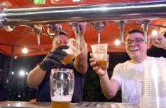 Foto de la galería: El Reventón en Posadas: entre compras, salidas y shows, todo el disfrute que se reunió en la segunda y tercera noche 