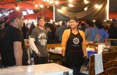 Foto de la galería: El Reventón en Posadas: entre compras, salidas y shows, todo el disfrute que se reunió en la segunda y tercera noche 