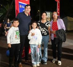 Foto de la galería: El Reventón en Posadas: entre compras, salidas y shows, todo el disfrute que se reunió en la segunda y tercera noche 