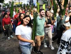 Foto de la galería: Semana Santa en Posadas: la fe y tradición de estas fechas en el masivo encuentro que movilizó la Bendición de Ramos