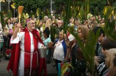 Foto de la galería: Semana Santa en Posadas: la fe y tradición de estas fechas en el masivo encuentro que movilizó la Bendición de Ramos