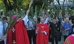 Foto de la galería: Semana Santa en Posadas: la fe y tradición de estas fechas en el masivo encuentro que movilizó la Bendición de Ramos
