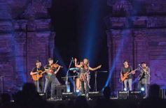 Foto de la galería: Misa Popular de las Misiones: marco imponente de otra colmada noche de liturgia, música y folclore en San Ignacio