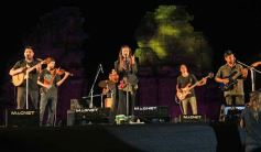 Foto de la galería: Misa Popular de las Misiones: marco imponente de otra colmada noche de liturgia, música y folclore en San Ignacio