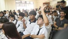 Foto de la galería: Silicon Misiones llevó a los jovenes del Martin de Moussy una charla de interés sobre riesgos de la ludopatía