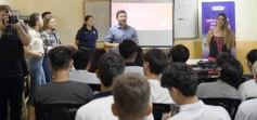 Foto de la galería: Silicon Misiones llevó a los jovenes del Martin de Moussy una charla de interés sobre riesgos de la ludopatía
