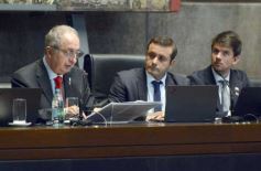 Sixto Fotografías. Sociedad. Cámara de Diputados - Apertura de Sesiones: el Gobernador Hugo Passalacqua llamó a seguir trabajando sin grietas en el Acto del 1ro de Mayo