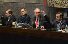 Foto de la galería: Apertura de Sesiones: el Gobernador Hugo Passalacqua llamó a seguir trabajando sin grietas en el Acto del 1ro de Mayo