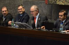 Foto de la galería: Apertura de Sesiones: el Gobernador Hugo Passalacqua llamó a seguir trabajando sin grietas en el Acto del 1ro de Mayo