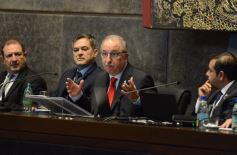 Foto de la galería: Apertura de Sesiones: el Gobernador Hugo Passalacqua llamó a seguir trabajando sin grietas en el Acto del 1ro de Mayo