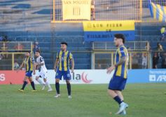 Foto de la galería: Federal A: Mitre pisó fuerte en casa y volvió a la zona de clasificación 