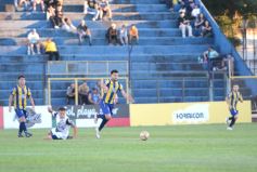 Foto de la galería: Federal A: Mitre pisó fuerte en casa y volvió a la zona de clasificación 