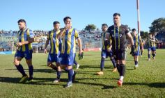Foto de la galería: Federal A: Mitre pisó fuerte en casa y volvió a la zona de clasificación 