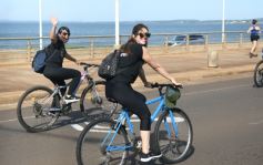 Foto de la galería: Caravana de alegría y solidaridad: en el resumen de lo que marcó la 25° Bicicleteada del Roque González