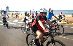 Foto de la galería: Caravana de alegría y solidaridad: en el resumen de lo que marcó la 25° Bicicleteada del Roque González