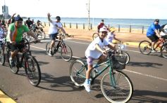 Foto de la galería: Caravana de alegría y solidaridad: en el resumen de lo que marcó la 25° Bicicleteada del Roque González