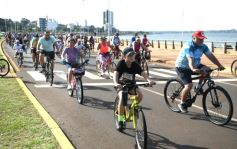 Foto de la galería: Caravana de alegría y solidaridad: en el resumen de lo que marcó la 25° Bicicleteada del Roque González