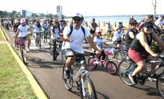 Foto de la galería: Caravana de alegría y solidaridad: en el resumen de lo que marcó la 25° Bicicleteada del Roque González