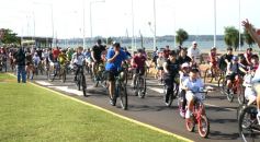 Foto de la galería: Caravana de alegría y solidaridad: en el resumen de lo que marcó la 25° Bicicleteada del Roque González