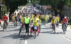 Foto de la galería: Caravana de alegría y solidaridad: en el resumen de lo que marcó la 25° Bicicleteada del Roque González