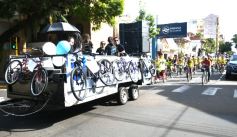 Foto de la galería: Caravana de alegría y solidaridad: en el resumen de lo que marcó la 25° Bicicleteada del Roque González