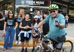 Foto de la galería: Caravana de alegría y solidaridad: en el resumen de lo que marcó la 25° Bicicleteada del Roque González