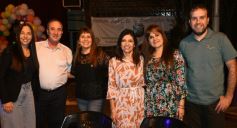 Foto de la galería: Agasajo de la gran familia de la Madre: especial noche de reunión junto a los profes y padres en la cena aniversario