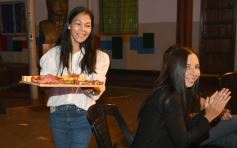 Foto de la galería: Agasajo de la gran familia de la Madre: especial noche de reunión junto a los profes y padres en la cena aniversario