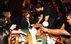 Foto de la galería: Agasajo de la gran familia de la Madre: especial noche de reunión junto a los profes y padres en la cena aniversario
