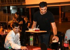 Foto de la galería: Agasajo de la gran familia de la Madre: especial noche de reunión junto a los profes y padres en la cena aniversario