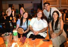 Foto de la galería: Agasajo de la gran familia de la Madre: especial noche de reunión junto a los profes y padres en la cena aniversario