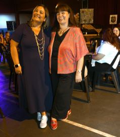 Foto de la galería: Agasajo de la gran familia de la Madre: especial noche de reunión junto a los profes y padres en la cena aniversario