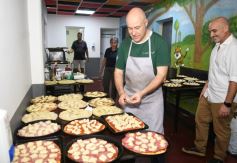 Foto de la galería: Agasajo de la gran familia de la Madre: especial noche de reunión junto a los profes y padres en la cena aniversario