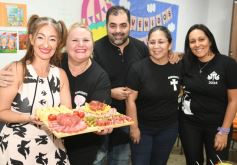 Foto de la galería: Agasajo de la gran familia de la Madre: especial noche de reunión junto a los profes y padres en la cena aniversario