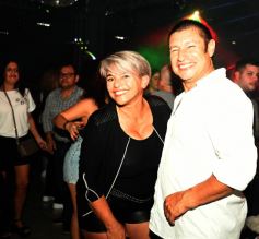 Foto de la galería: Con toda la animación del Dj Vaca, lo mejor de la primera Fiesta Retro y noche con amigos en el nuevo Espacio Gala 